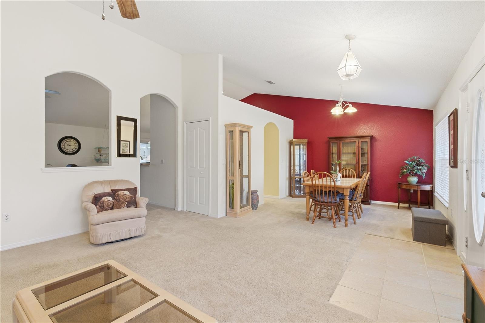 ROYAL HIGHLANDS - Residential