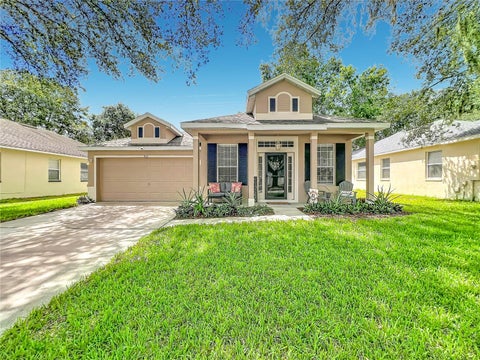 Photo of 912 Magnolia Blossom Court, Apopka, FL 32712 (MLS # G5117430)