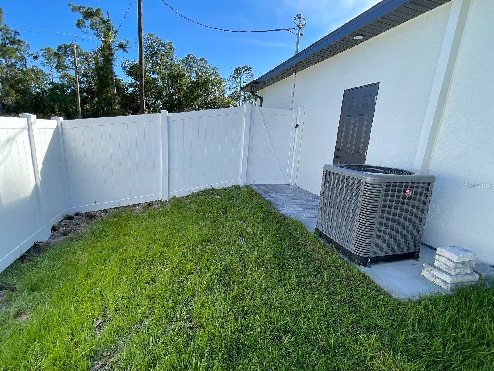 PORT CHARLOTTE SUB 33 - Residential
