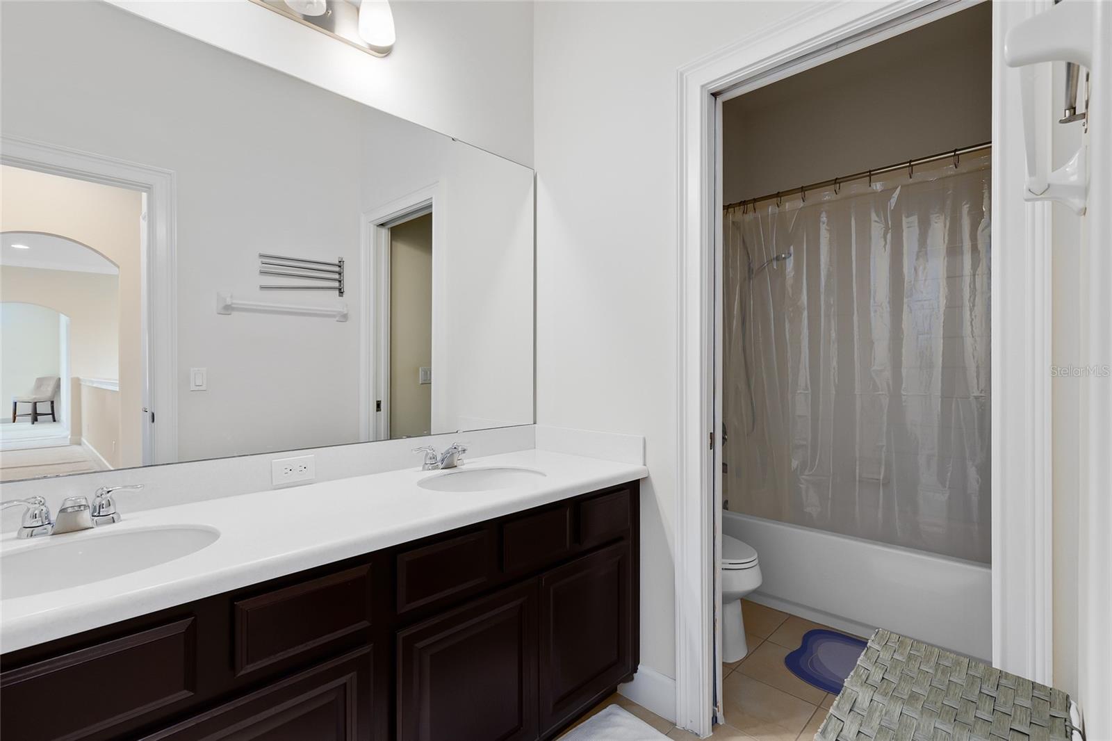 RESERVE/CARRIAGE POINTE PH 1 - Residential