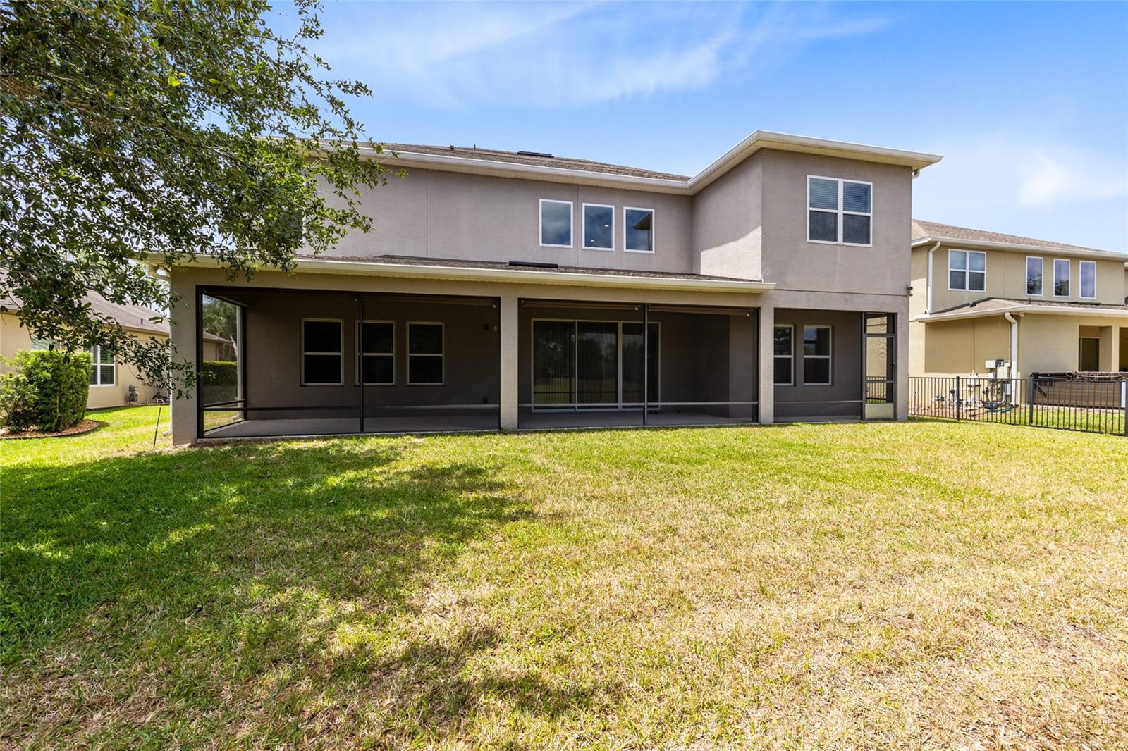 RESERVE/CARRIAGE POINTE PH 1 - Residential