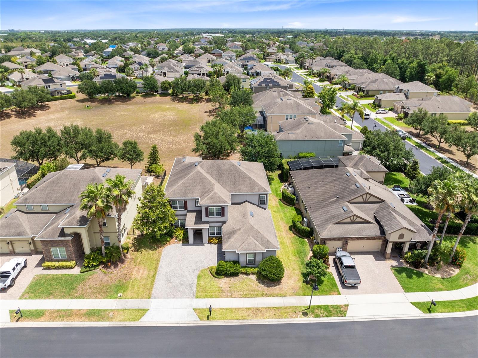 RESERVE/CARRIAGE POINTE PH 1 - Residential