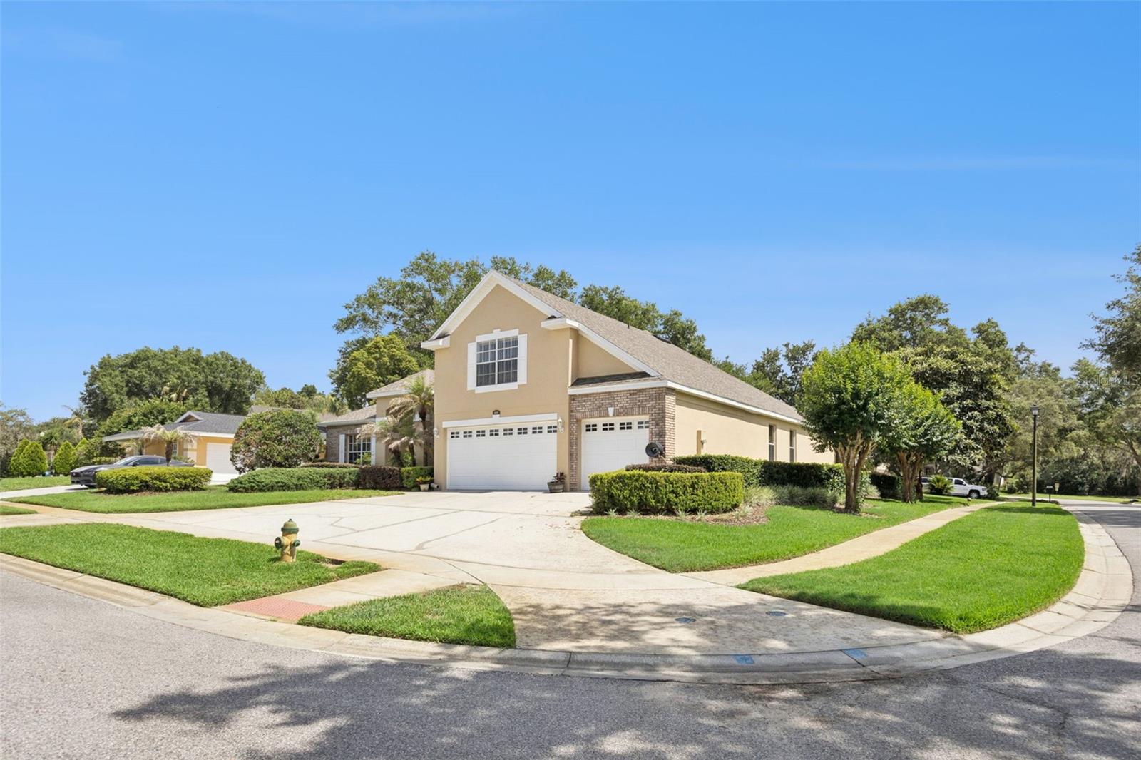 2500 EMERALD TREE LANE