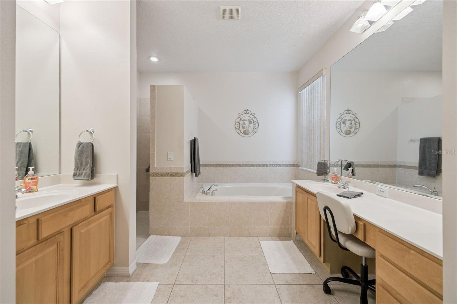DIAMOND HILL AT SWEETWATER COUNTRY CLUB - Residential