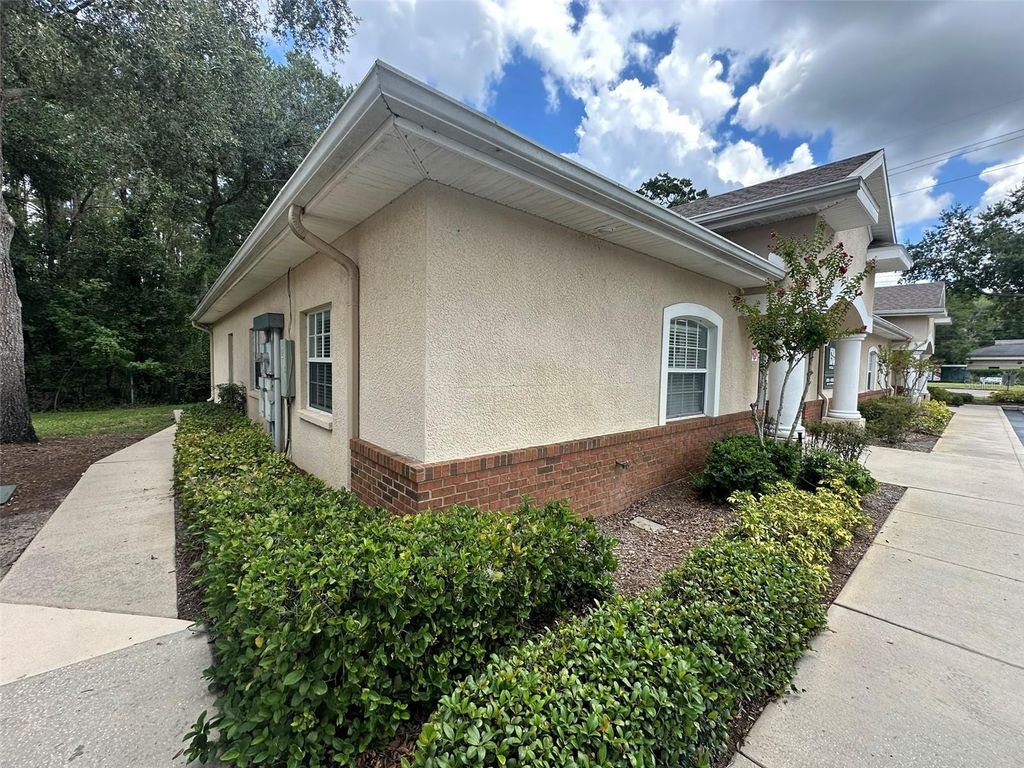 Photo of 10960 Sheldon Road, Tampa, FL 33626 (MLS # TB8465661)