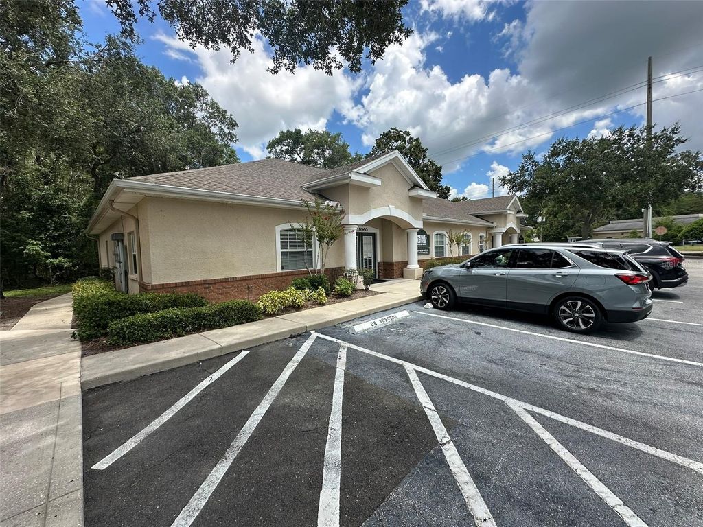 Photo of 10960 Sheldon Road, Tampa, FL 33626 (MLS # TB8465661)