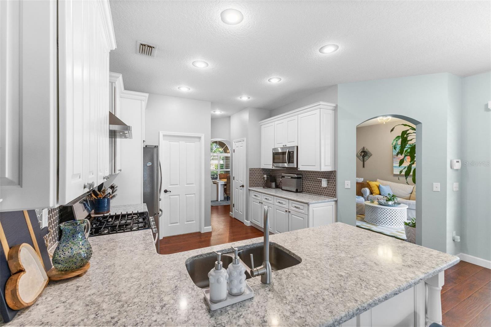 WESTCHASE SEC 377 - Residential