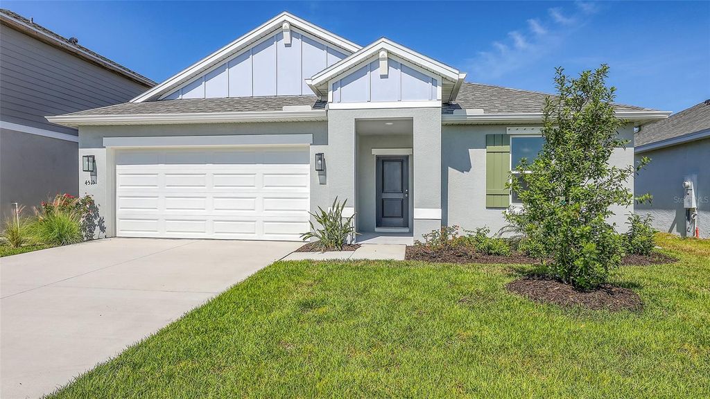 Photo of 4504 Hawthorn Ave, Parrish, FL 34219 (MLS # A4663862)