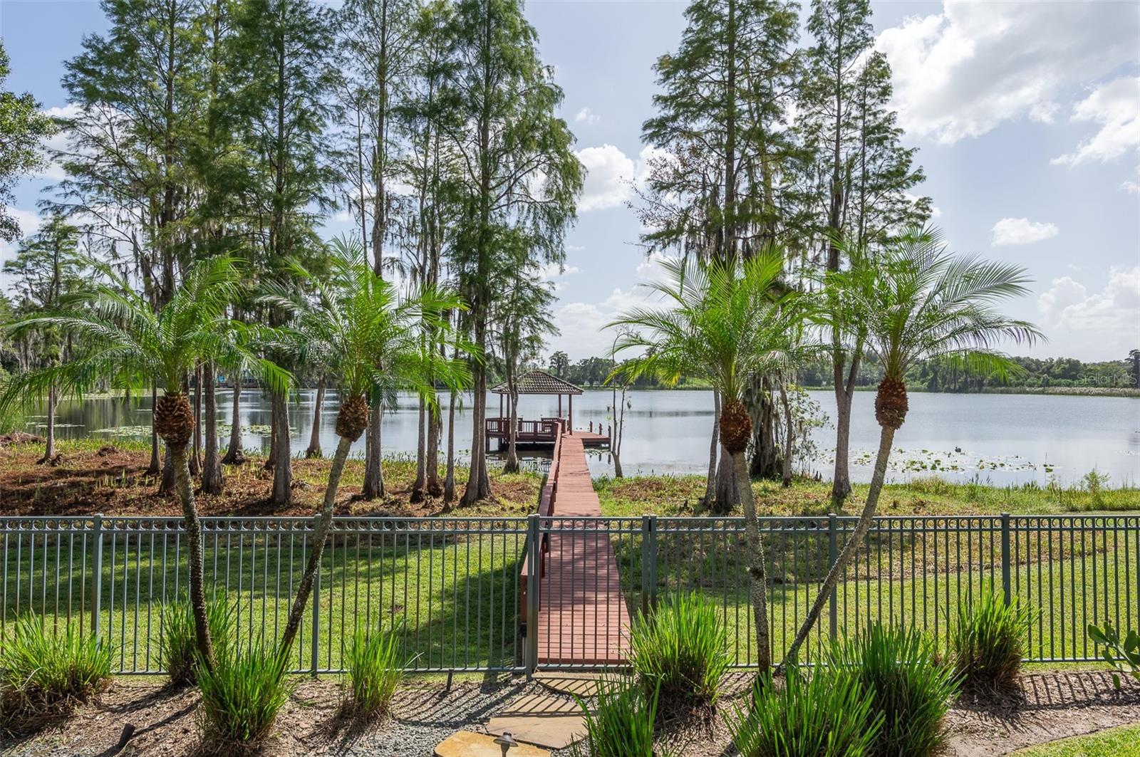 KEYSTONE SHORES ESTATES - Residential