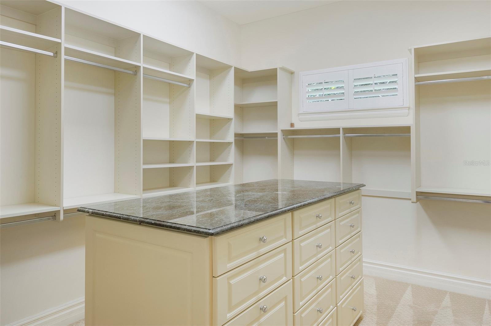 KEYSTONE SHORES ESTATES - Residential