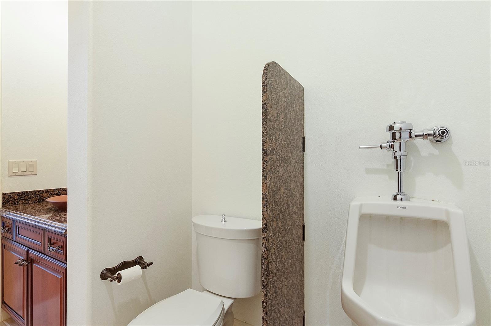 KEYSTONE SHORES ESTATES - Residential