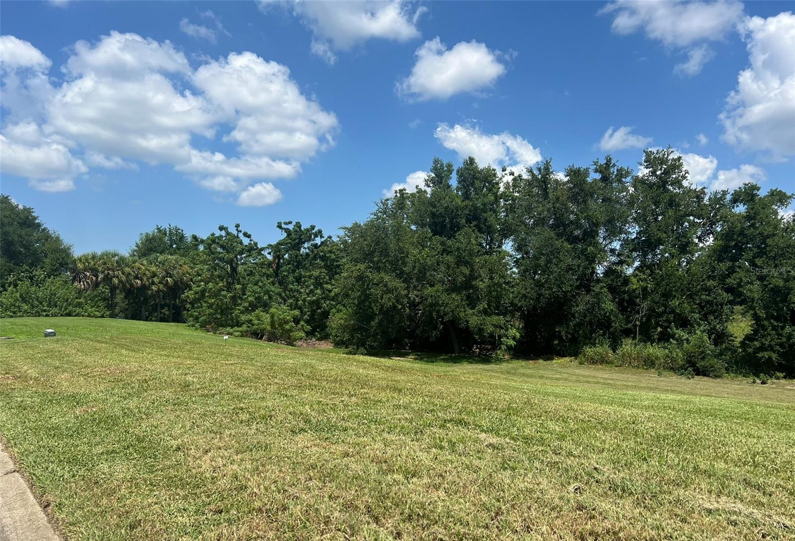 ROBERTS LANDING - Land