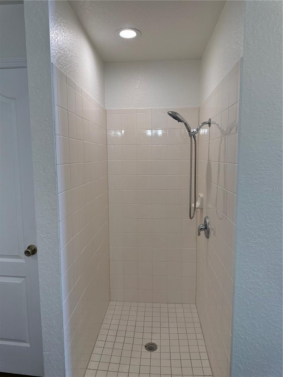 POINCIANA SUB NBRHD 6 VIL 7 - Residential Lease