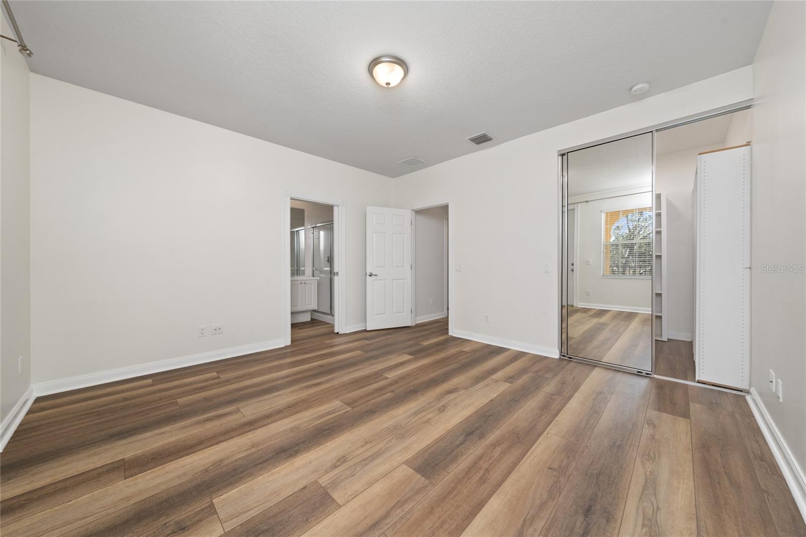 VILLAGEWALK/LK NONA UNS 1A 1B - Residential Lease