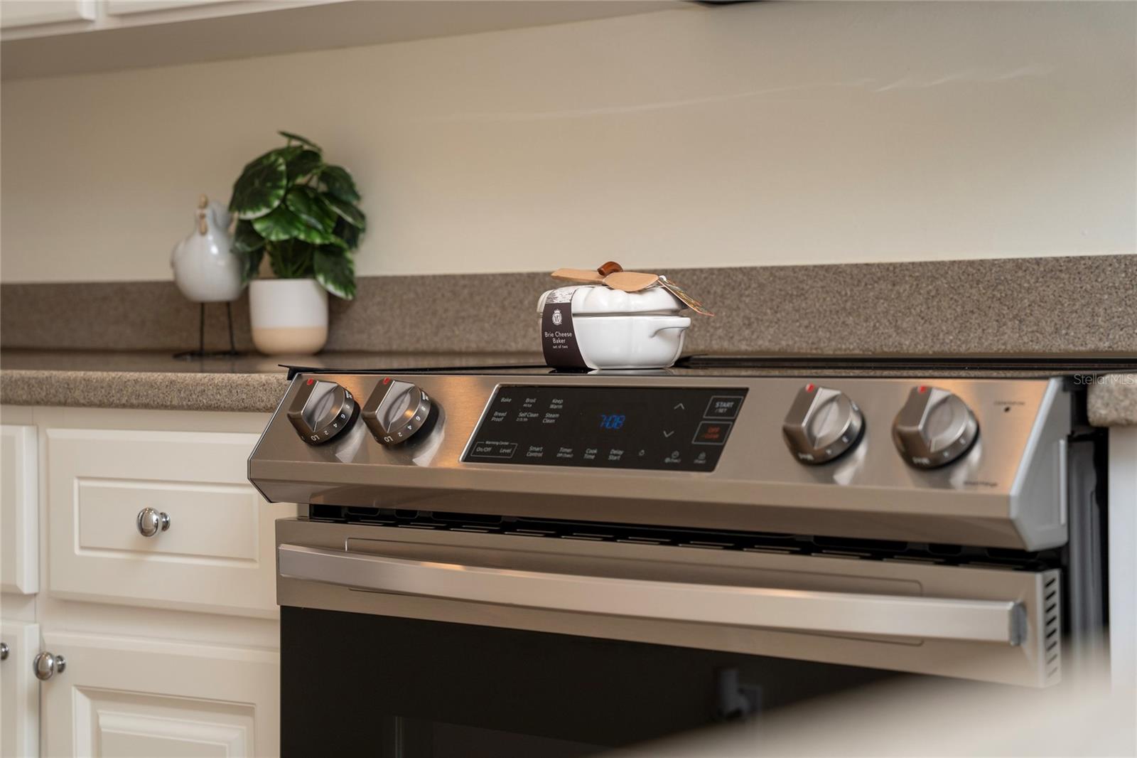 VILLAGEWALK/LK NONA UNS 1A 1B - Residential Lease