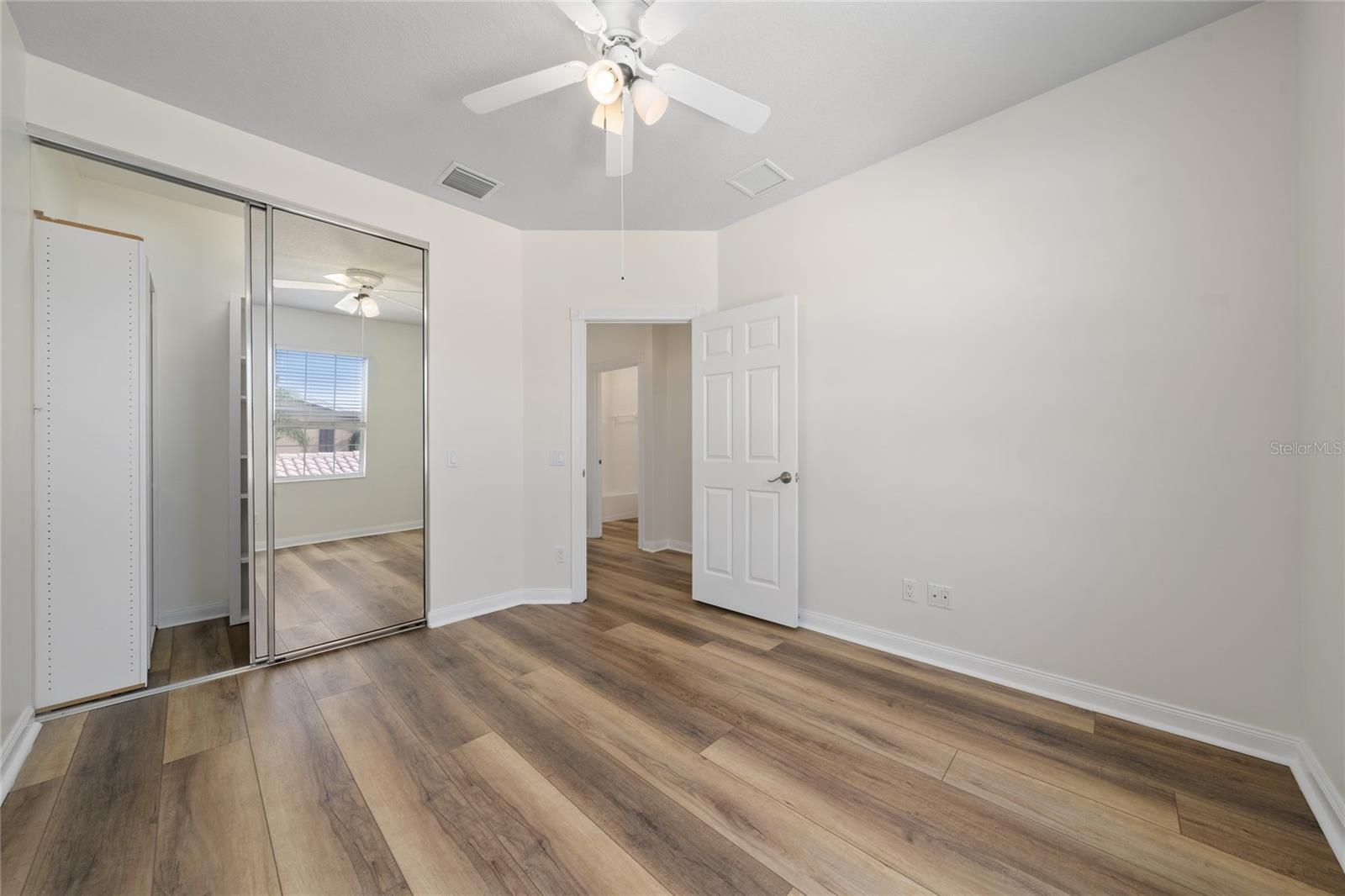 VILLAGEWALK/LK NONA UNS 1A 1B - Residential Lease