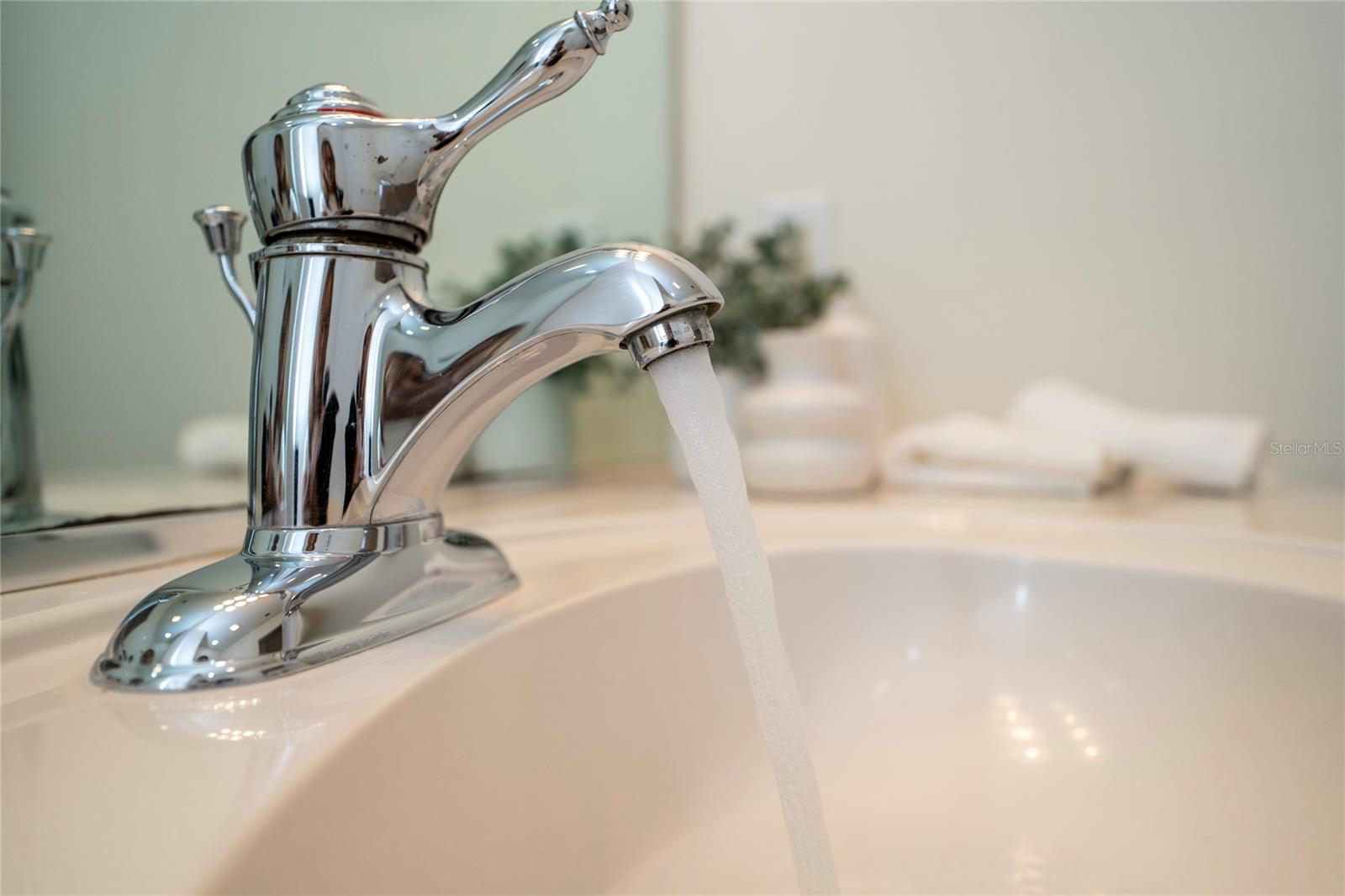 VILLAGEWALK/LK NONA UNS 1A 1B - Residential Lease