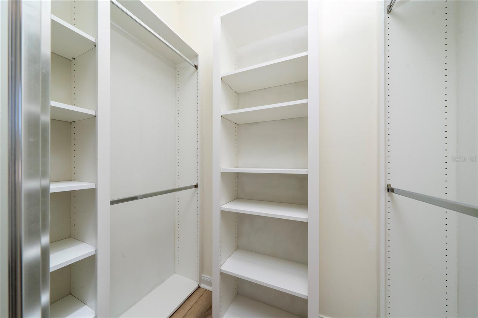 VILLAGEWALK/LK NONA UNS 1A 1B - Residential Lease