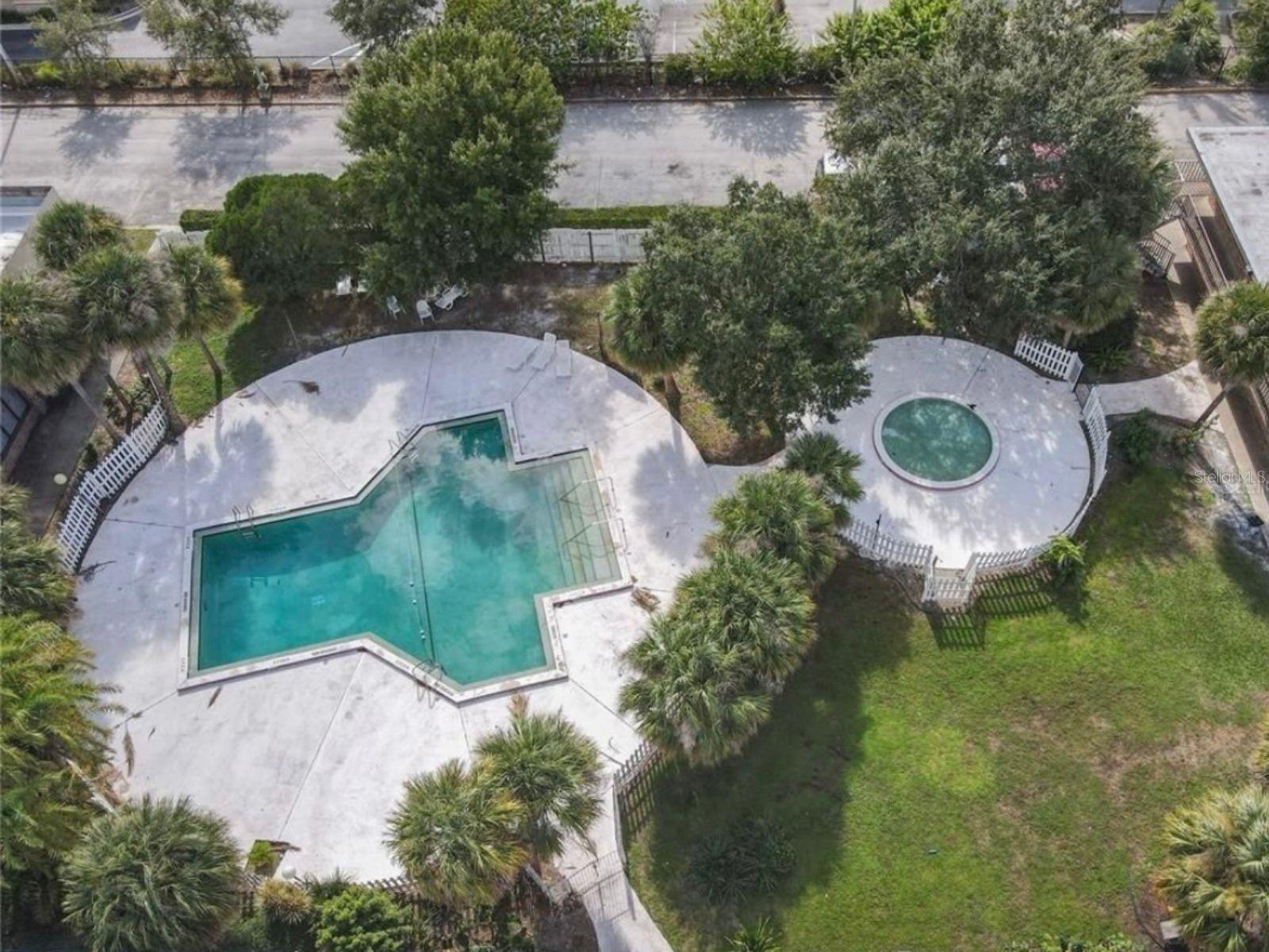 SANDLAKE COURTYARDS CONDO 5901/3515 - Residential