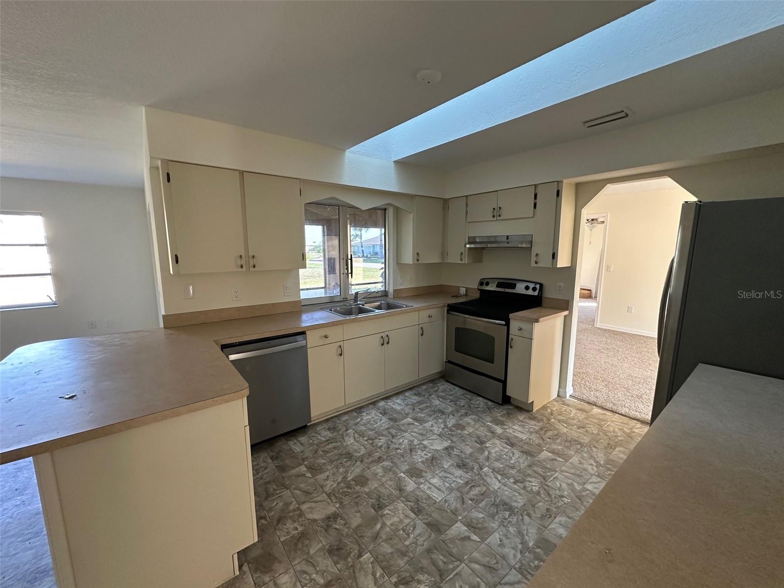 1190 CAPRICORN BOULEVARD