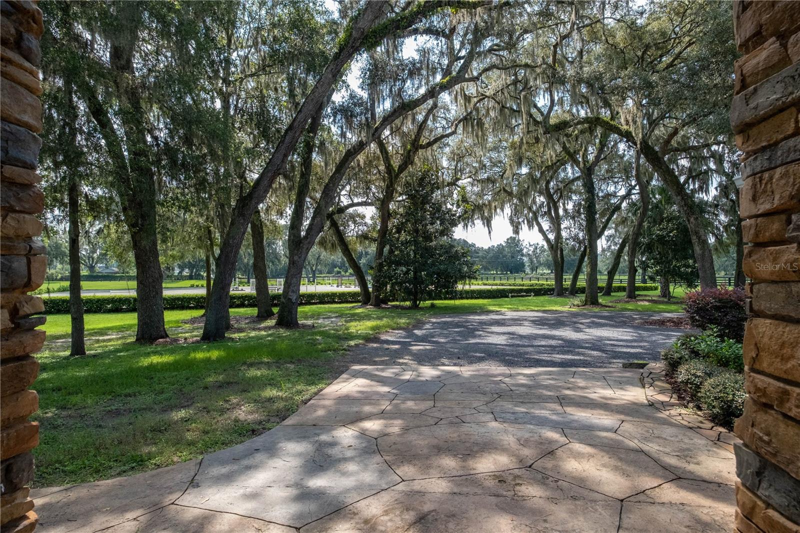 RAINBOWS END ESTATES UN 01 - Farm