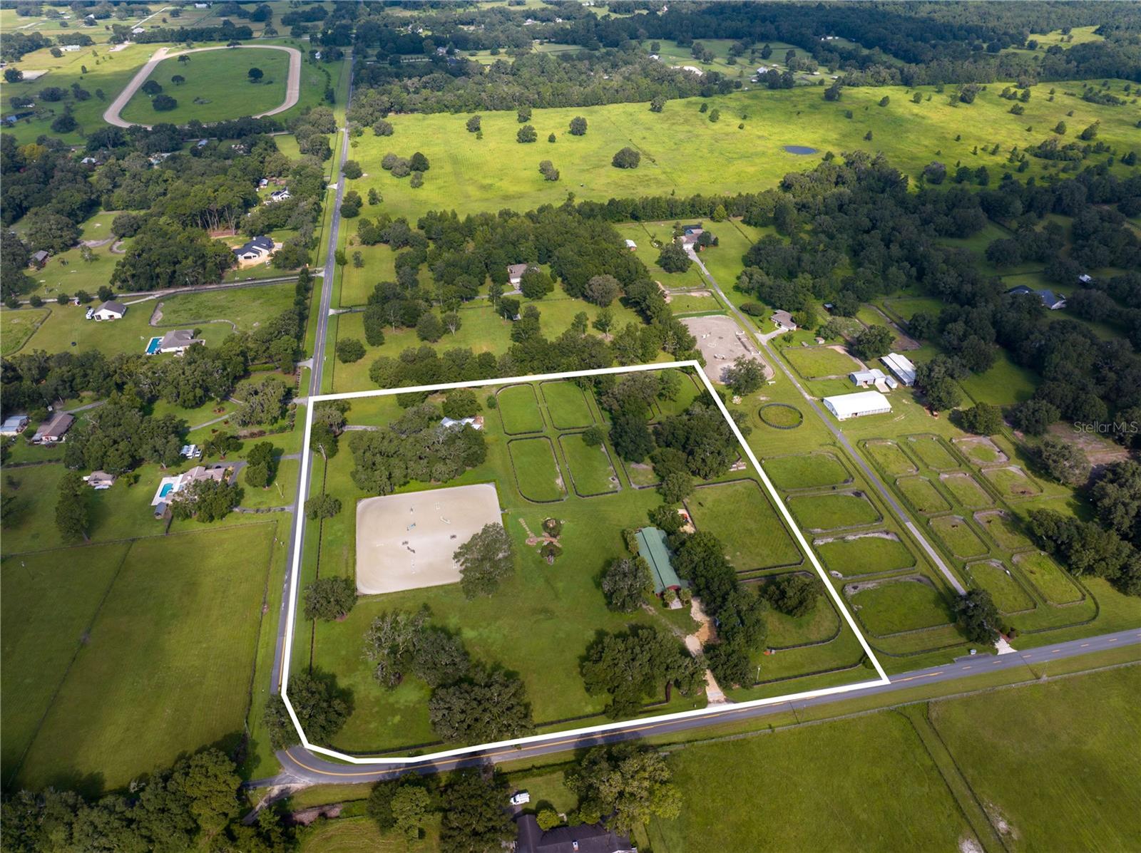 RAINBOWS END ESTATES UN 01 - Farm