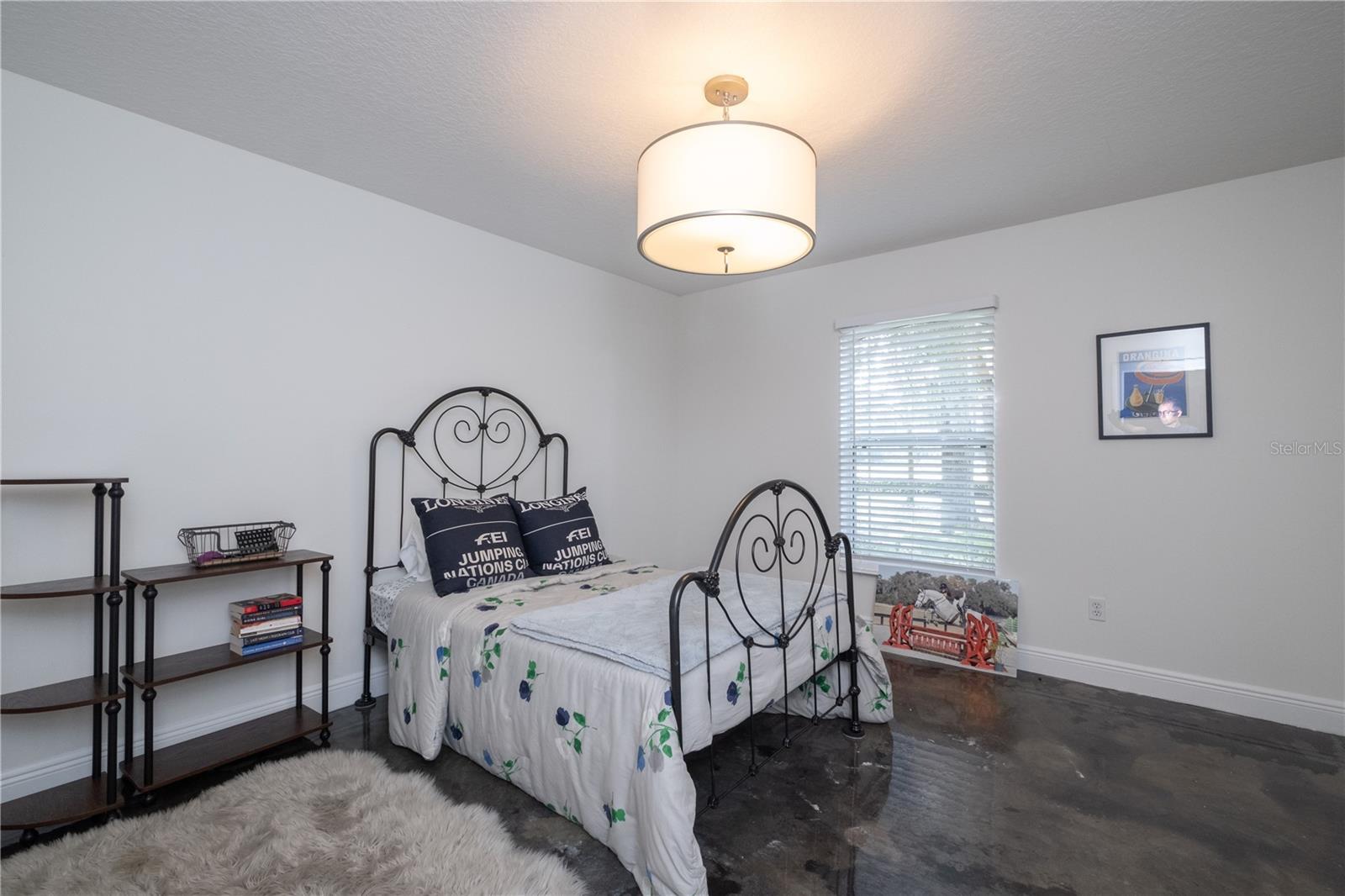 RAINBOWS END ESTATES UN 01 - Farm