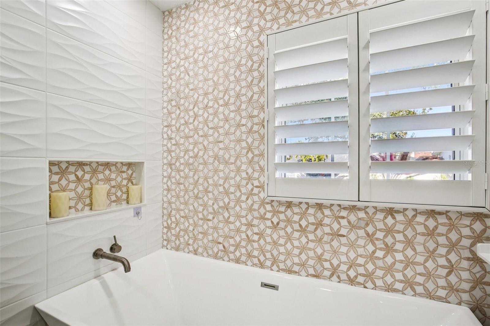 HARBOR HILLS - Residential