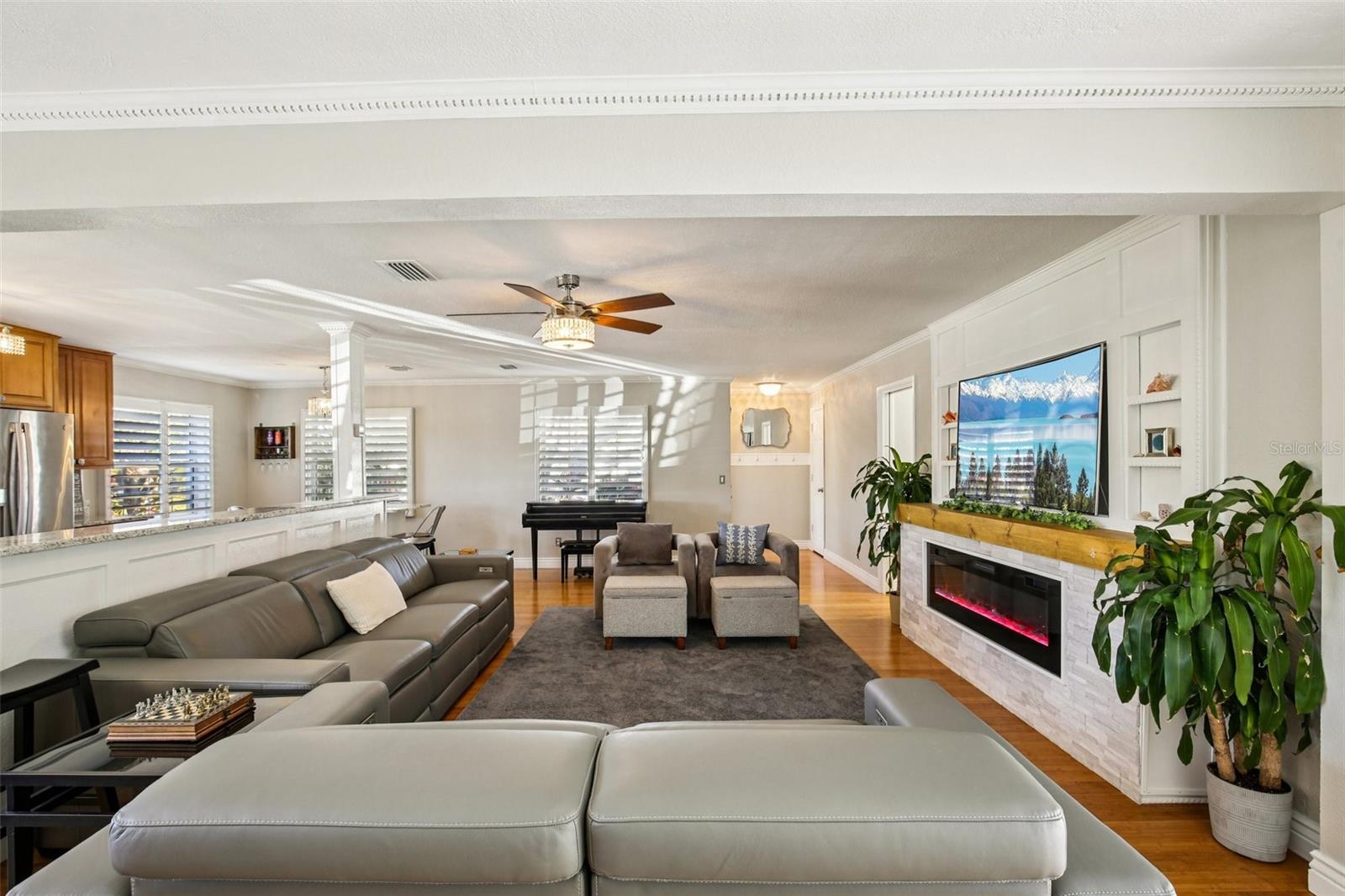 HARBOR HILLS - Residential