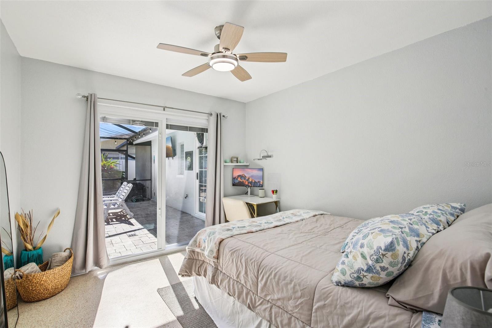 HARBOR HILLS - Residential