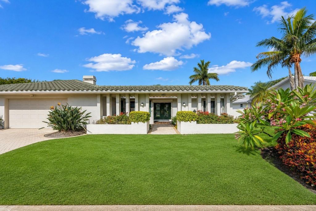 Photo of 6035 Leeland Street S, St Petersburg, FL 33715 (MLS # TB8524907)