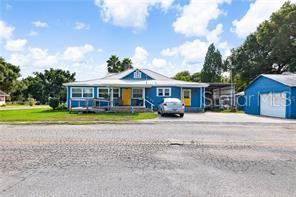 Great Space 4 bedroom 2 bath. Freshly painted and property has been refreshed for next tenant. Master has its own suite with bathroom, Kitchen is a nice size with a pantry. Don"t miss opportunity to live in a great place. Close to Downtown Bartow where you will find great restaurants and things to do.