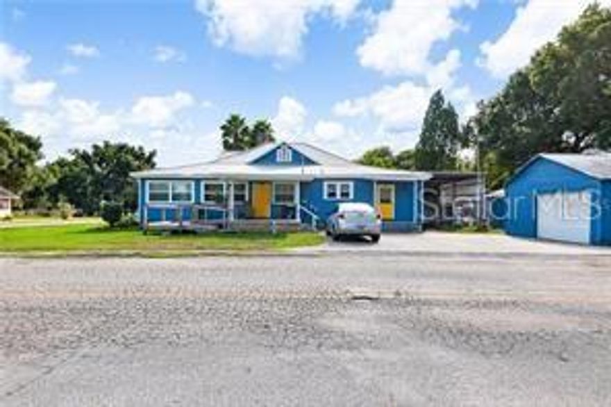 Great Space 4 bedroom 2 bath. Freshly painted and property has been refreshed for next tenant. Master has its own suite with bathroom, Kitchen is a nice size with a pantry. Don"t miss opportunity to live in a great place. Close to Downtown Bartow where you will find great restaurants and things to do.