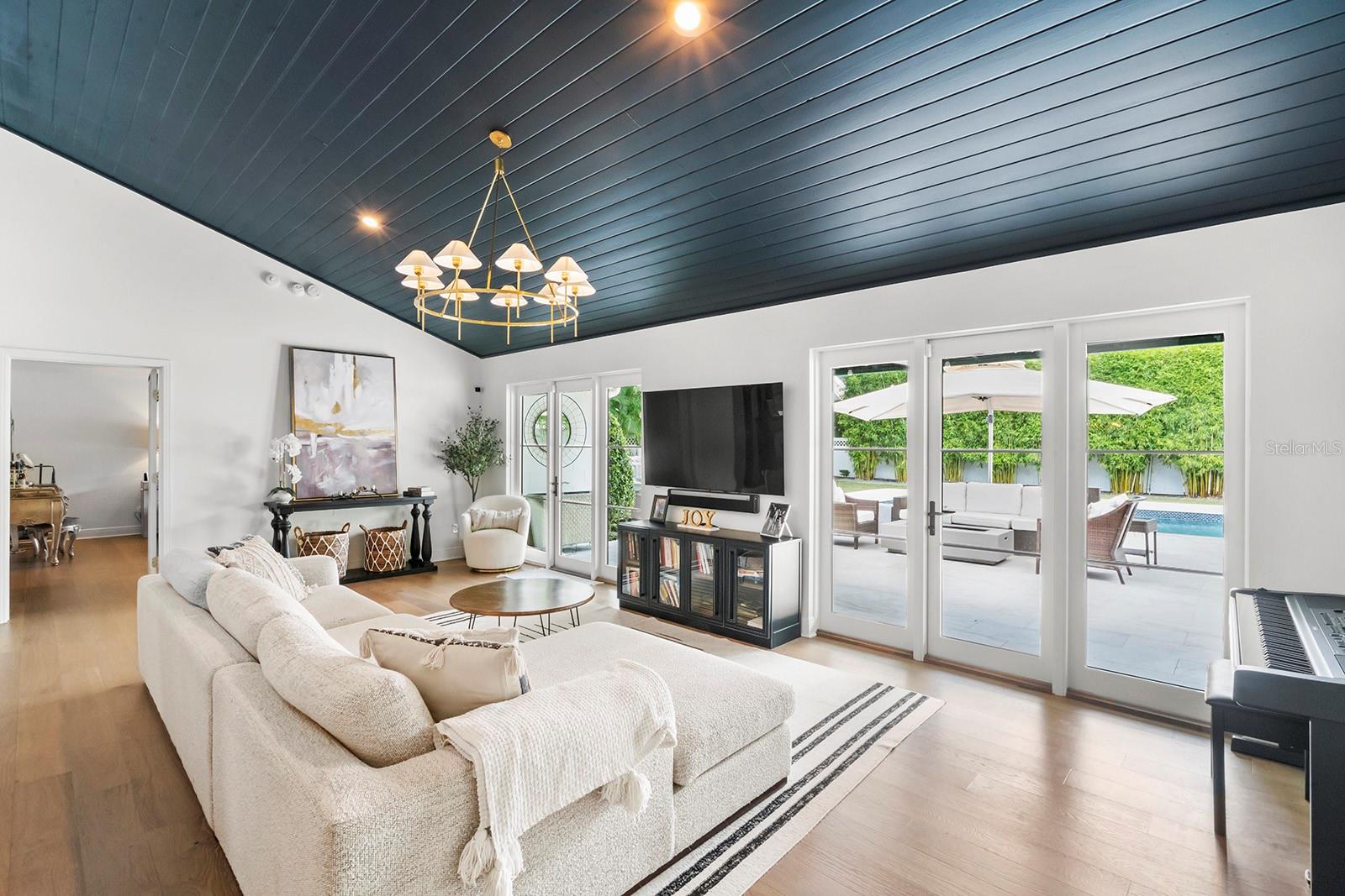 MORSELAND GARDENS - Residential