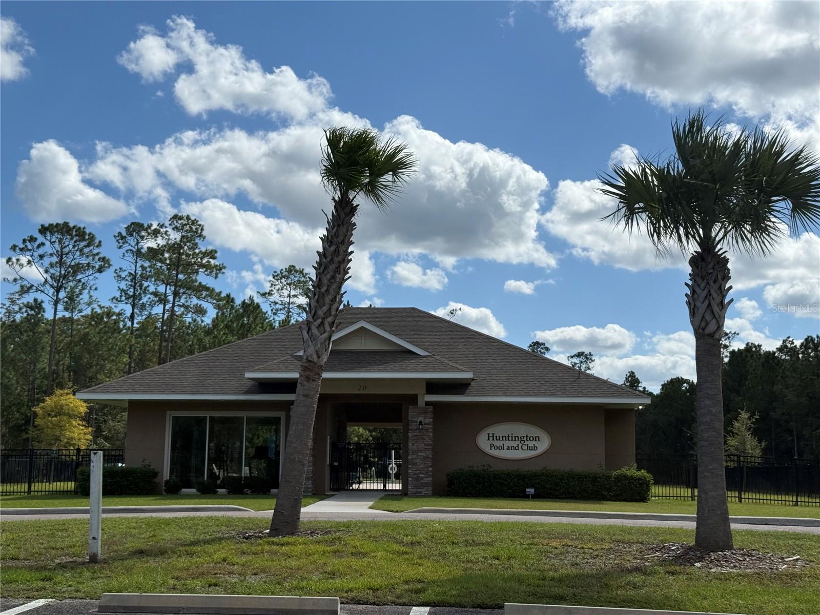 HUNTINGTON GREEN/HUNTERS RDG - Residential