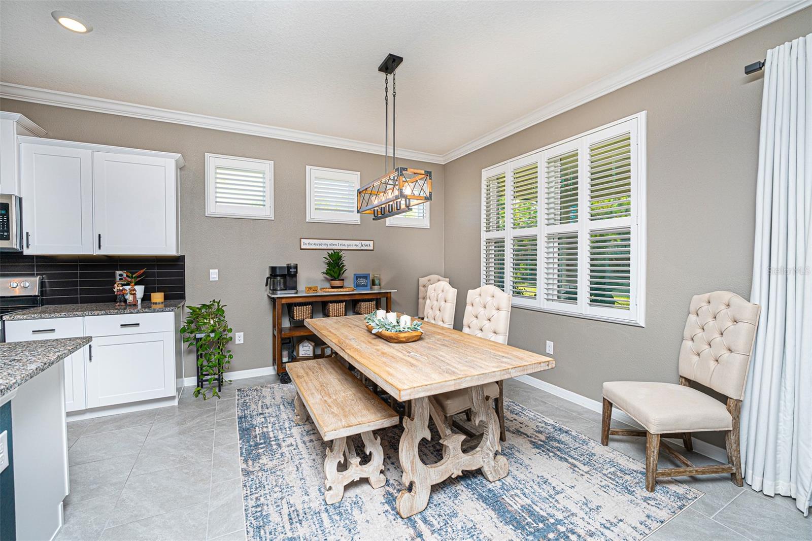 HUNTINGTON GREEN/HUNTERS RDG - Residential