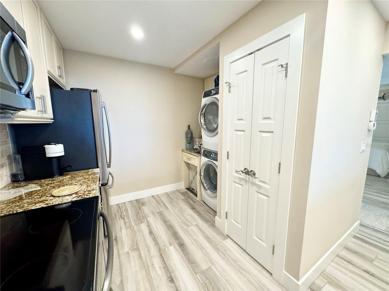 SEAPLACE VI - Residential