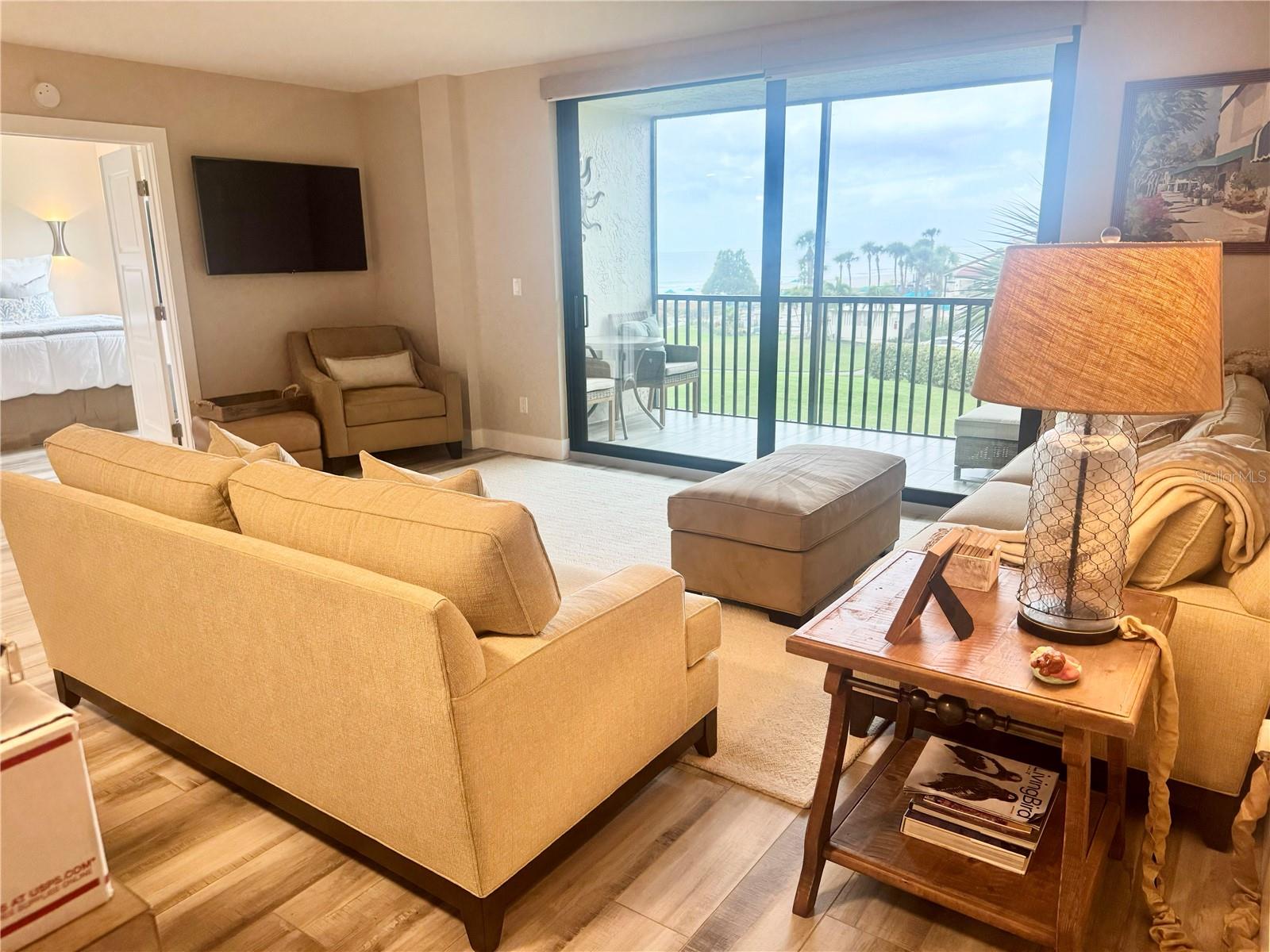 1925 GULF OF MEXICO DRIVE G8-303