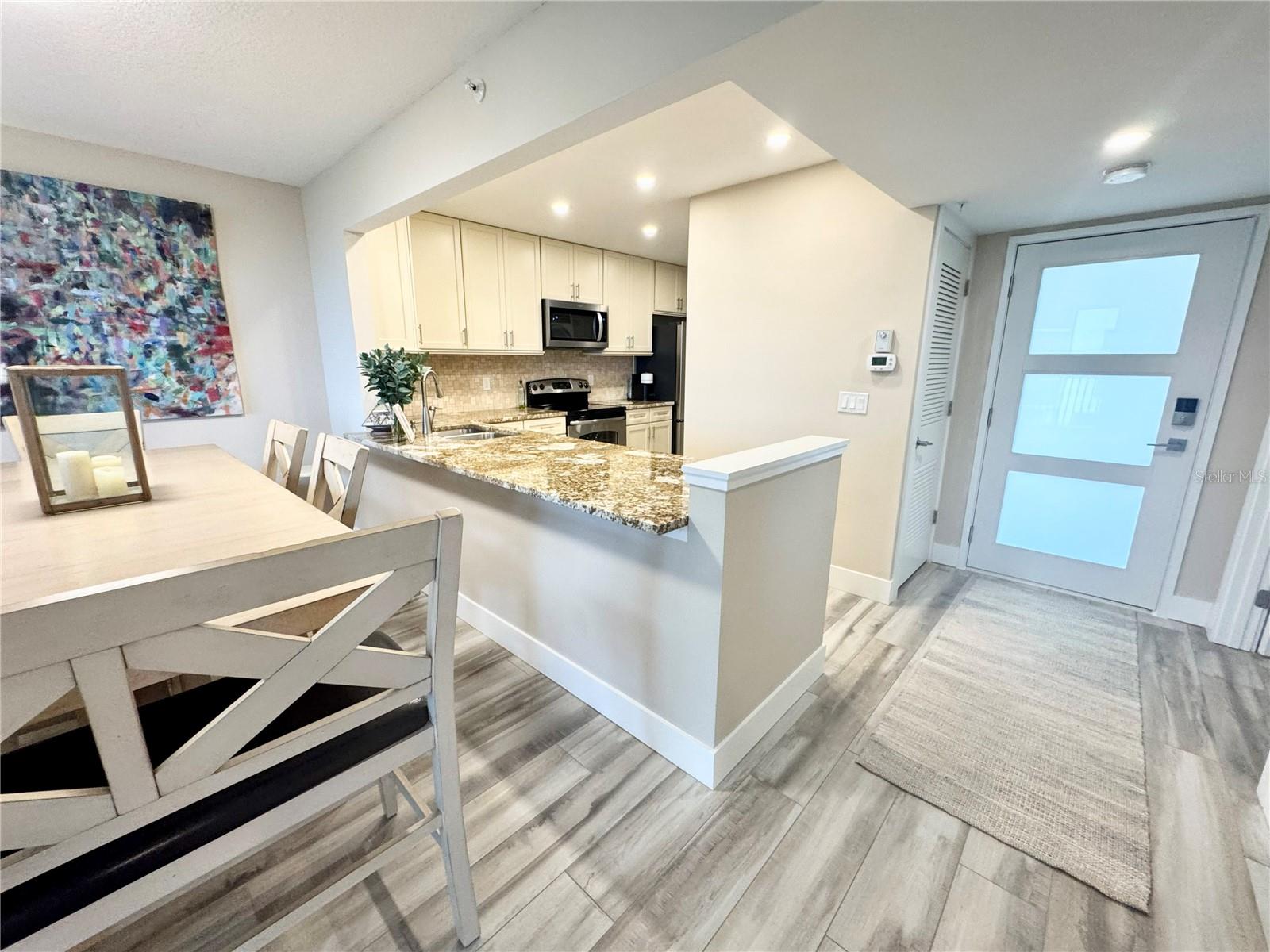 SEAPLACE VI - Residential