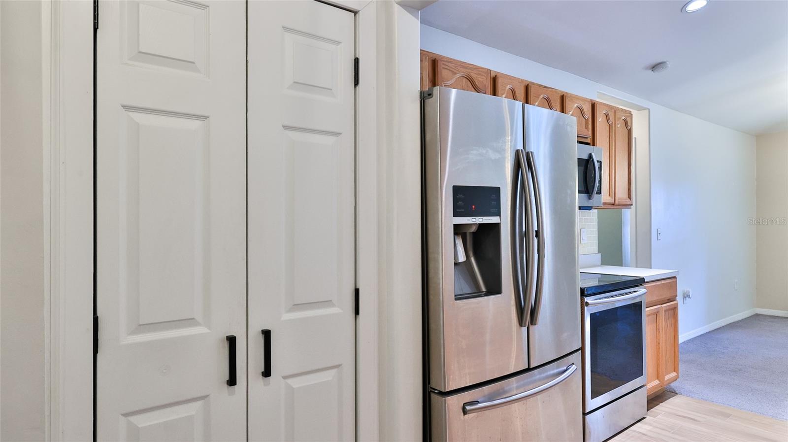 FLORIDA SHORES - Residential