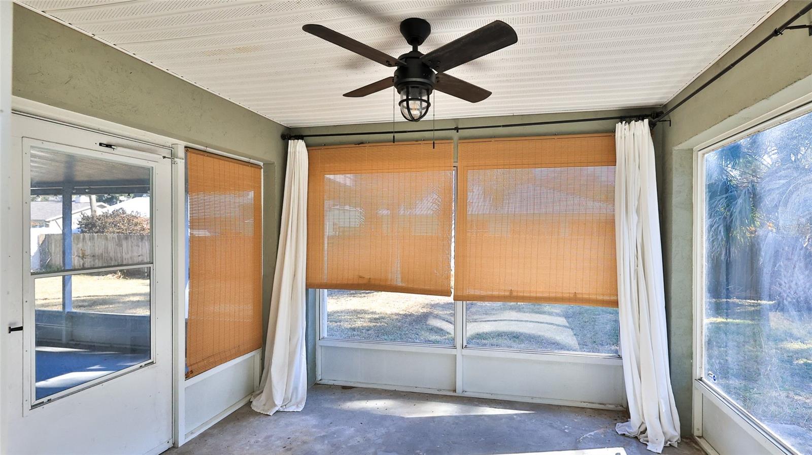 FLORIDA SHORES - Residential