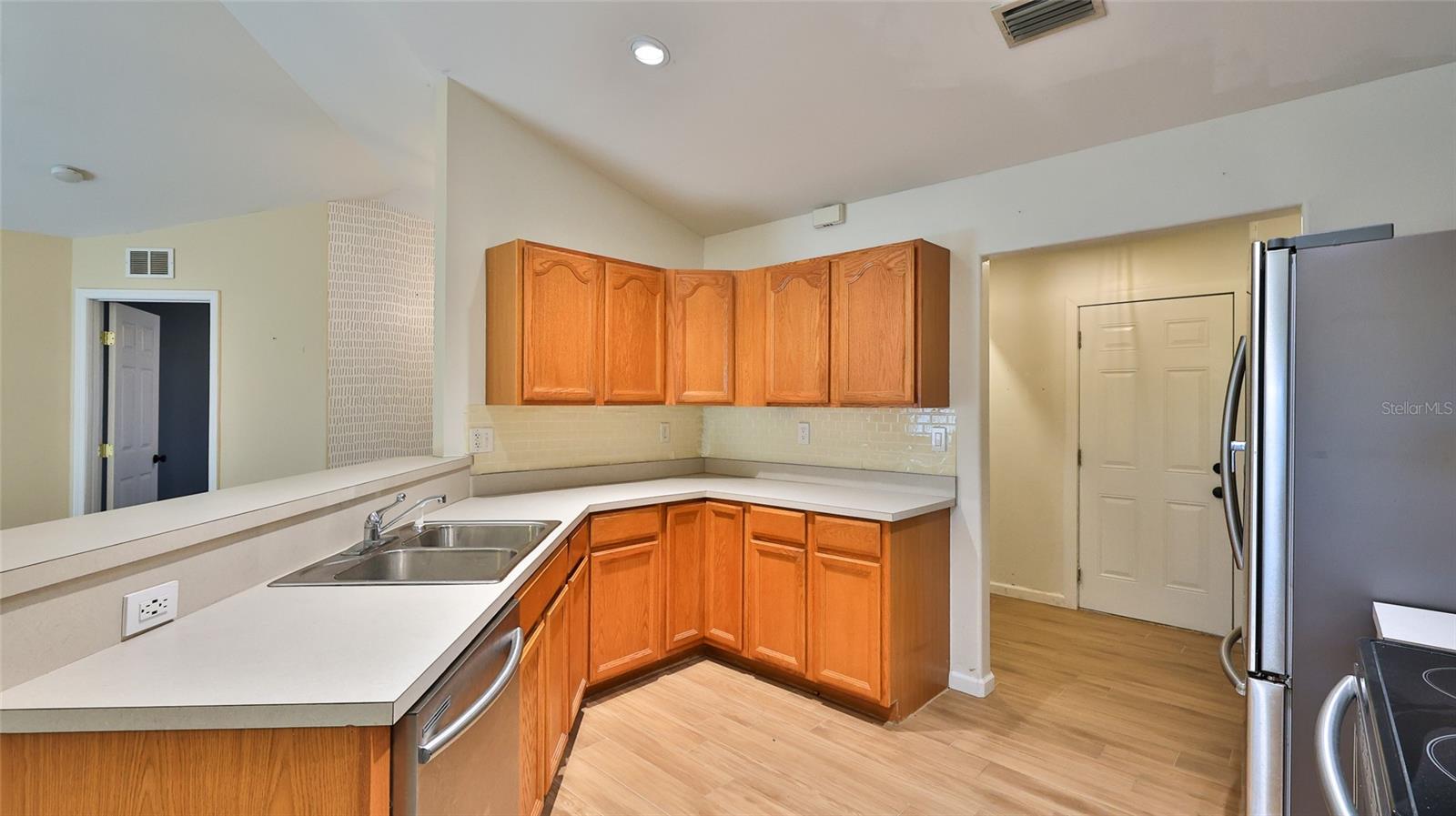 FLORIDA SHORES - Residential