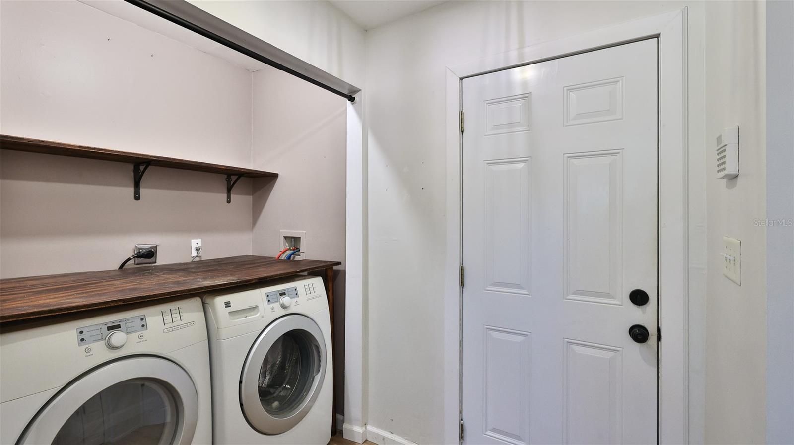 FLORIDA SHORES - Residential