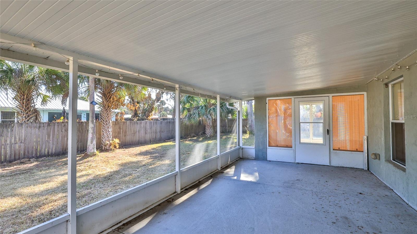 FLORIDA SHORES - Residential