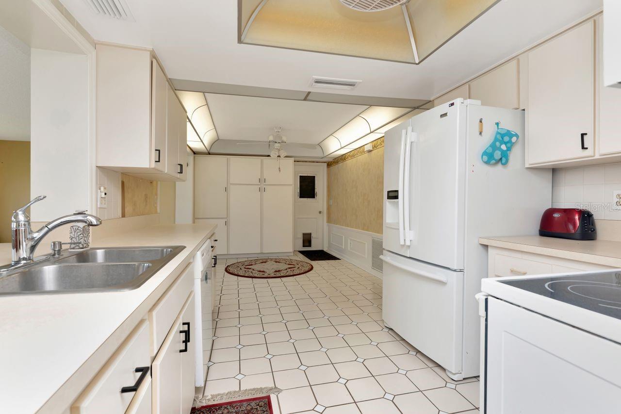 MAINLANDS OF TAMARAC BY THE GULF TWO CONDO - Residential