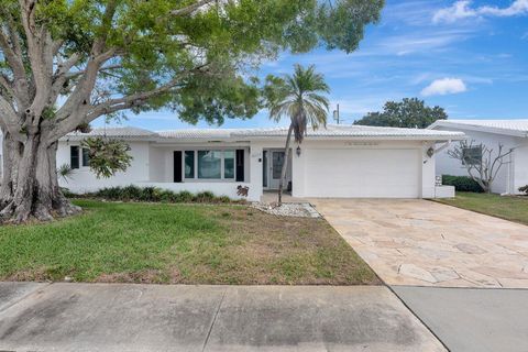 Photo of 10153 44th Street N #2, Pinellas Park, FL 33782 (MLS # TB8495486)