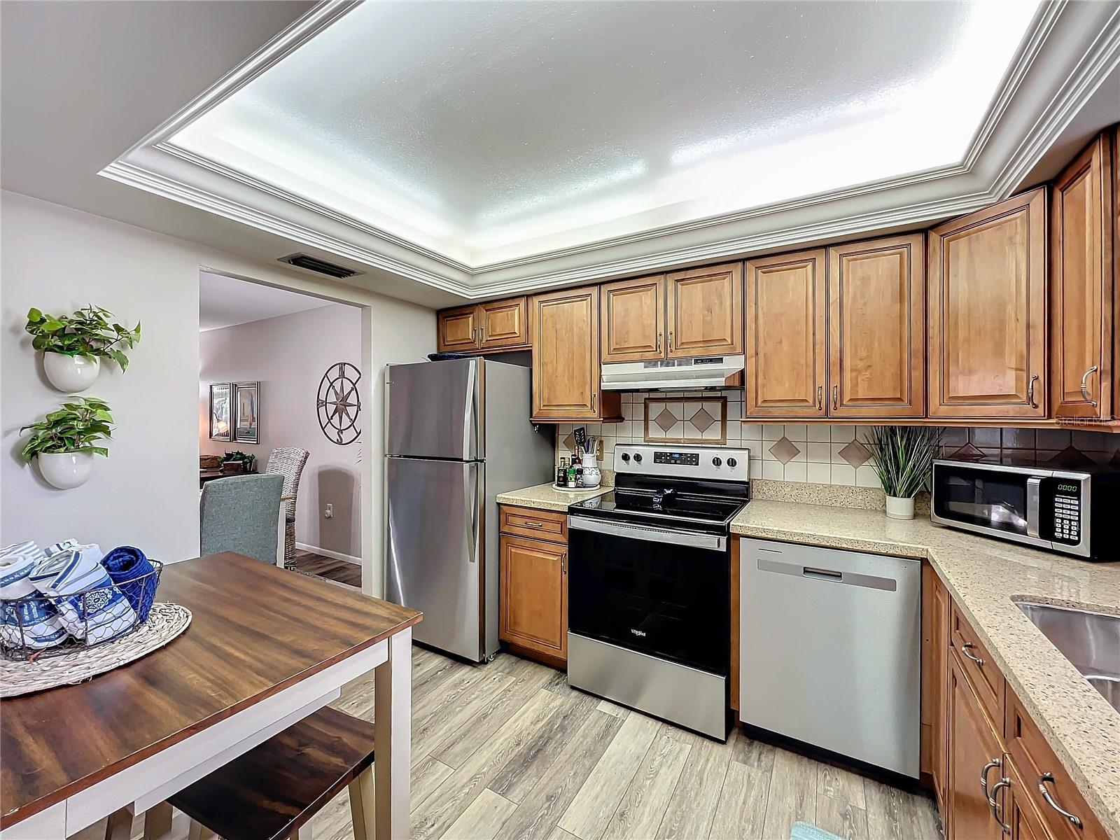 3546 LAKE BAYSHORE DRIVE K-124