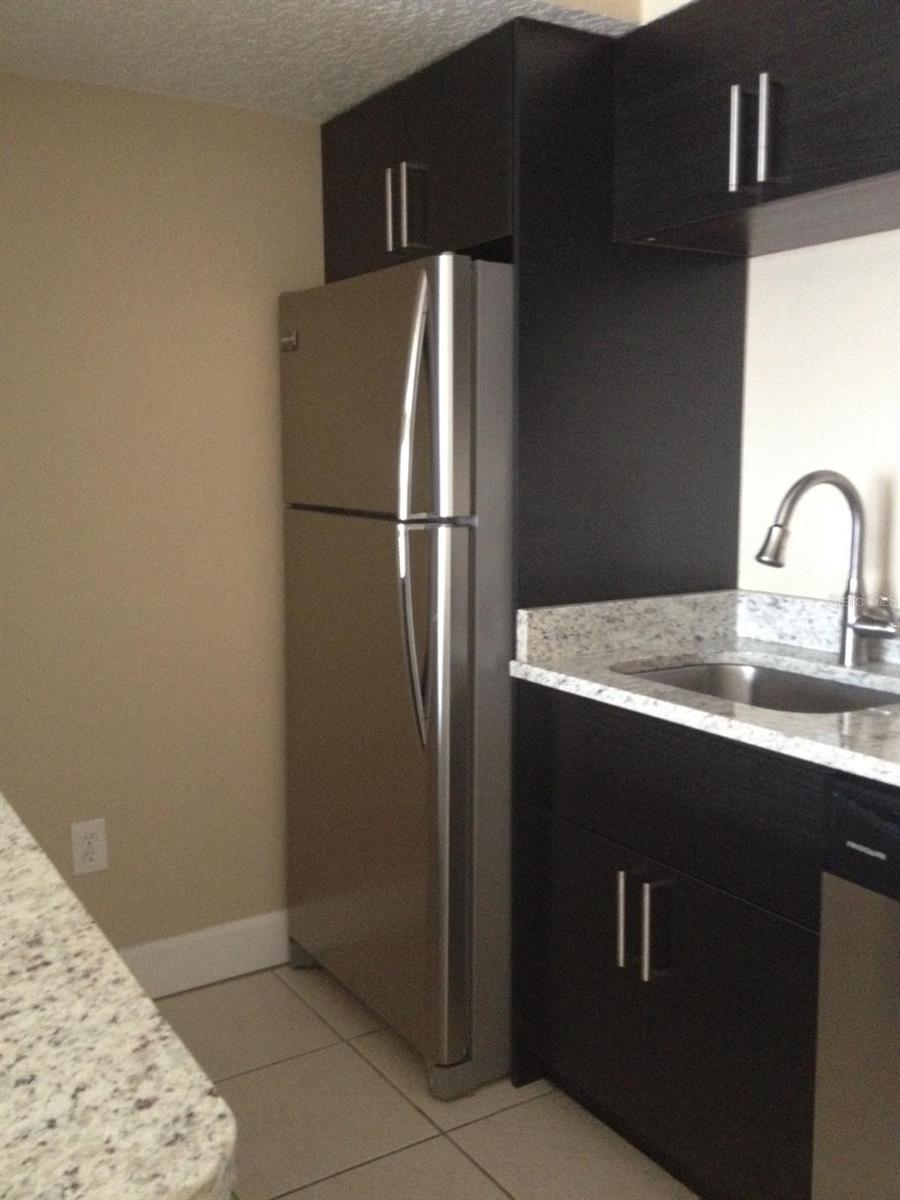 VILLAS DEL SOL AT KISS CONDO - Residential Lease