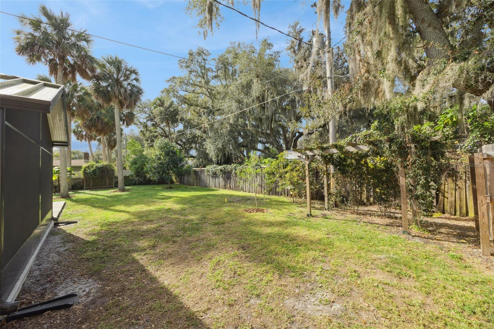 MARVANIA 1ST SEC - Residential