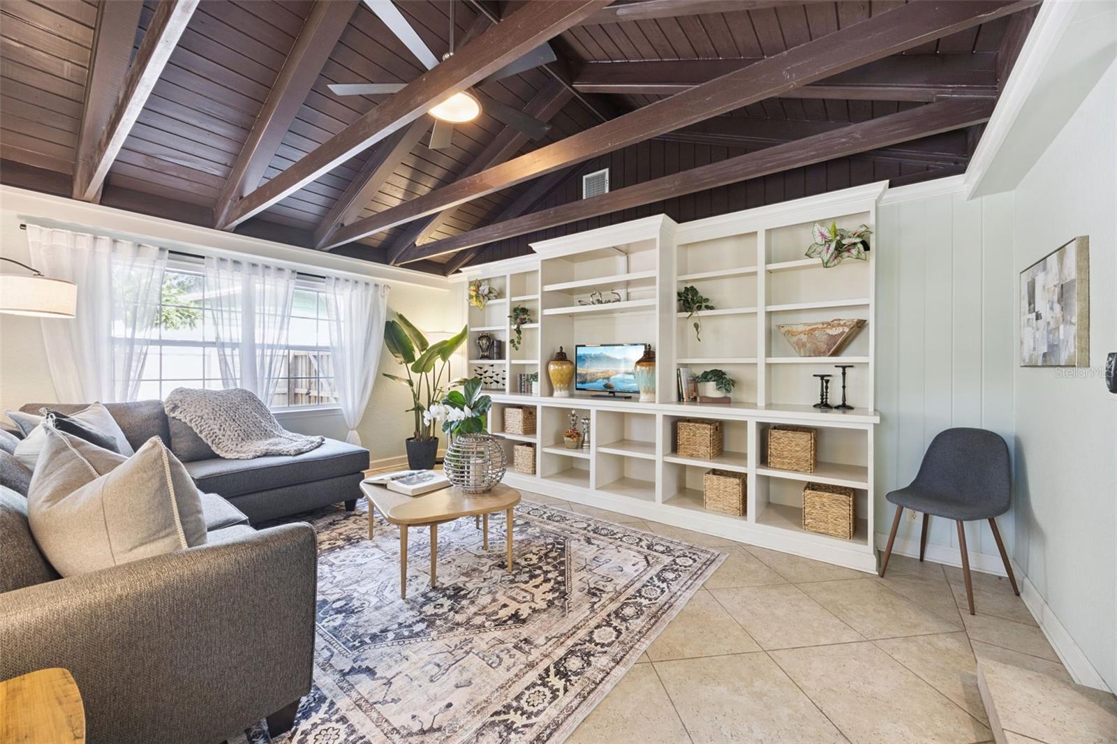 MARVANIA 1ST SEC - Residential